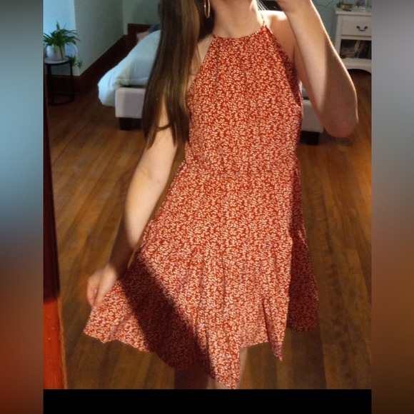 Red/white halter neck sundress ❤️ - Picture 2 of 2